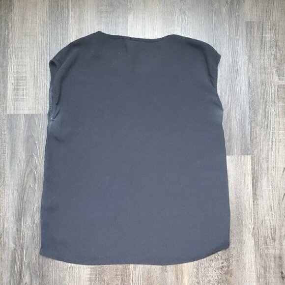 Textured Woven Blouse - Picture 3 of 5